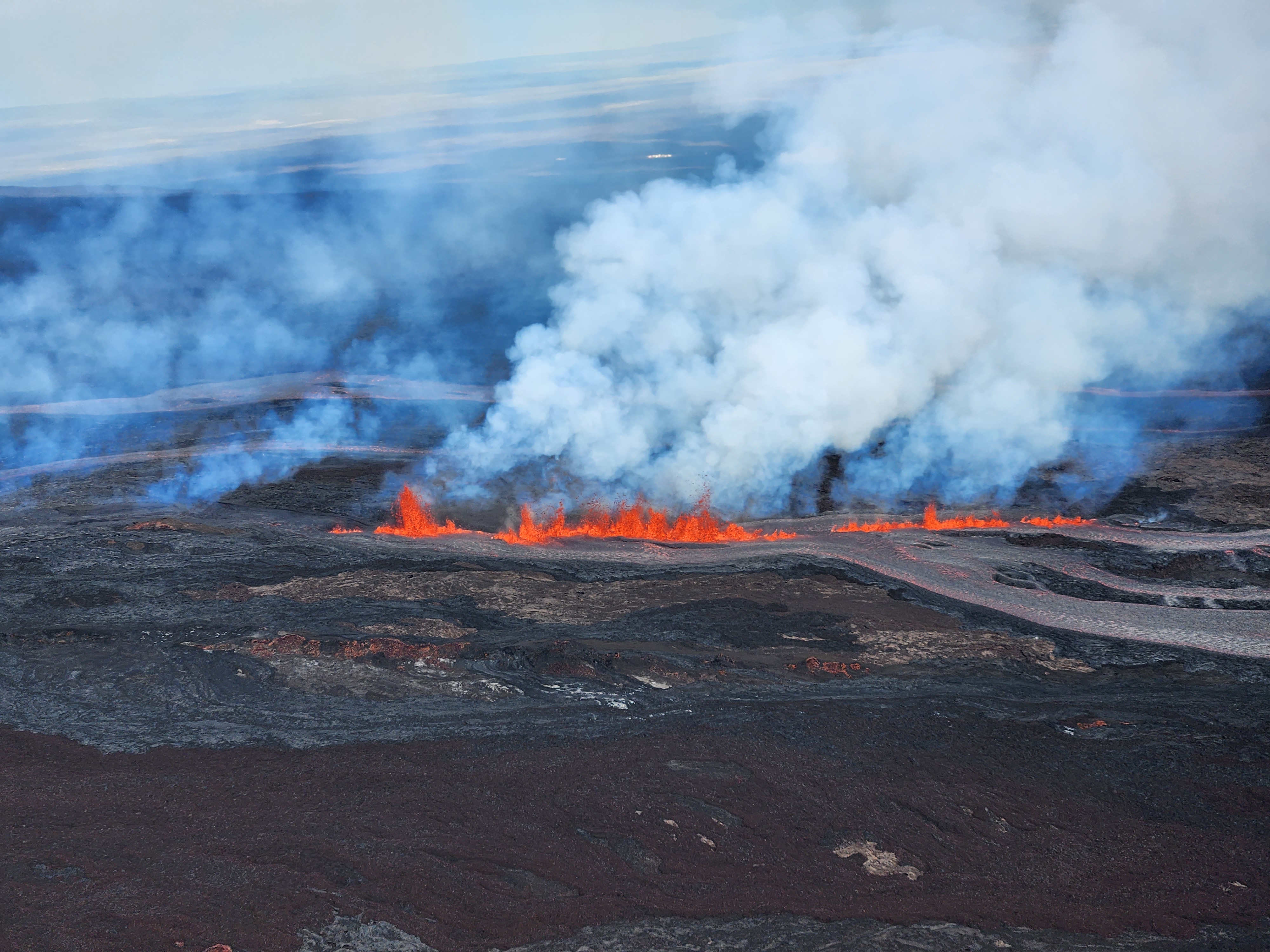 Mauna Loa Lava Fountaining